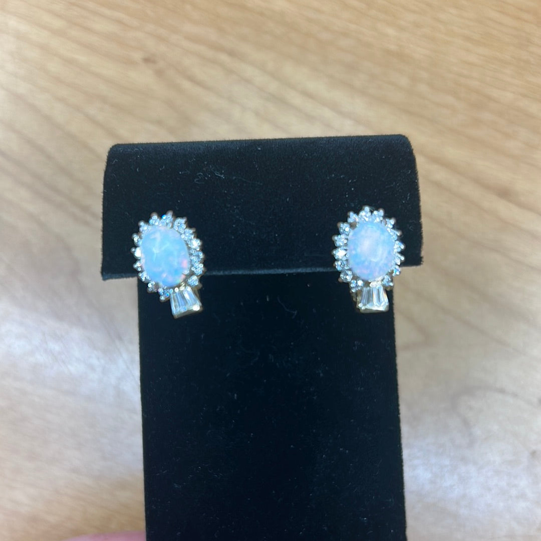 Ladies Yellow Gold Opal Earrings